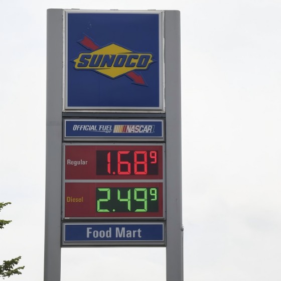 18 Inch Red-Green LED Gas Price Sign - 8.889-10