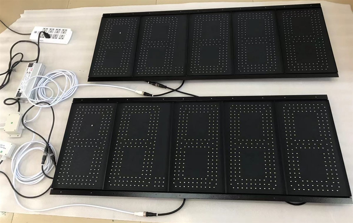 Front view of 16 inch IP67 LED gas price panel in 88.888 format